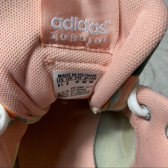 Adidas ZX FLUX Tropical Print Sneakers. - Picture 10 of 11